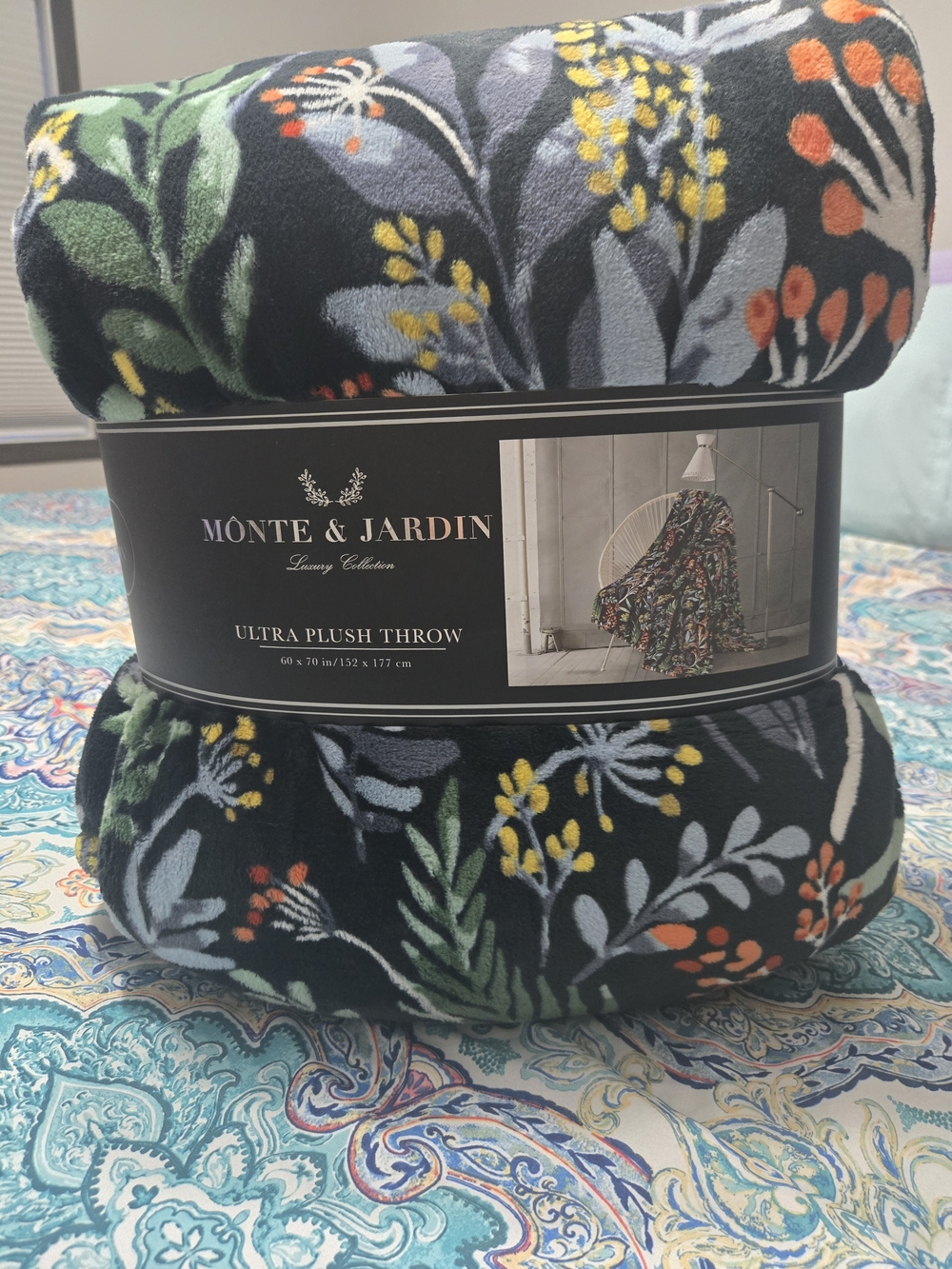 Black Floral Plush Throw Blanket - Black Multicolor - Picture 2 of 3